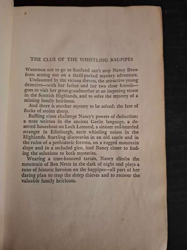 The clue of the whistling bagpipes by Carolyn Keene
