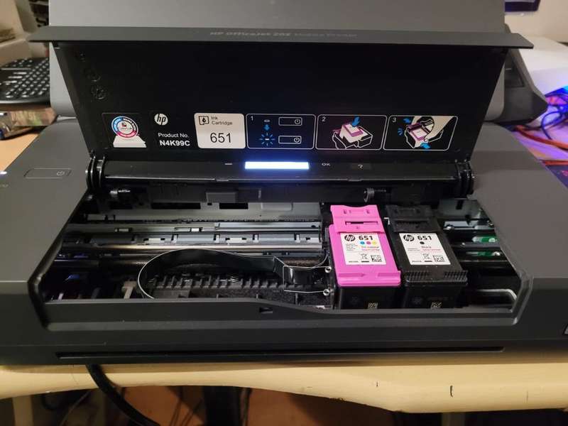 HP Officejet 202 Mobile Printer | Retail R8000 | Please Read