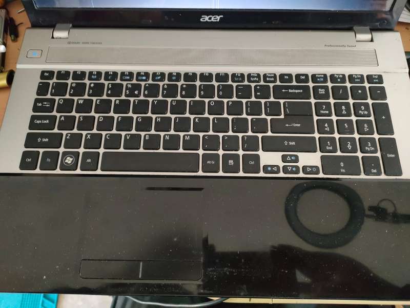 Aspire V3-731 | 500BG HDD | 8BG RAM