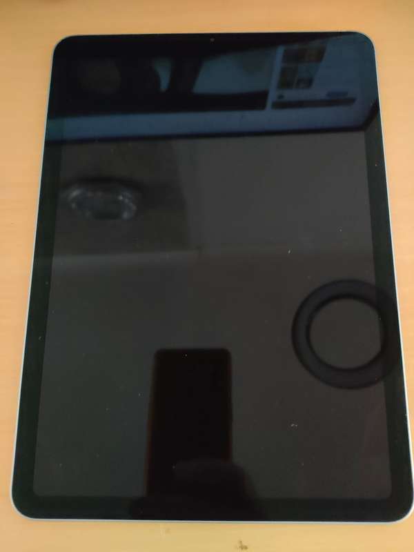 Apple iPad Air 4th Gen (2020) A2316  | 3.0 GHz* Apple A14 Bionic *** READ ***