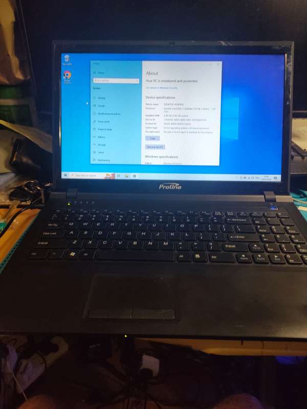 Proline W258EU Black 15.6 inch, Quad Core i7 (8 CPUs), 8GB Ram(16GB Upgradable), 750GB