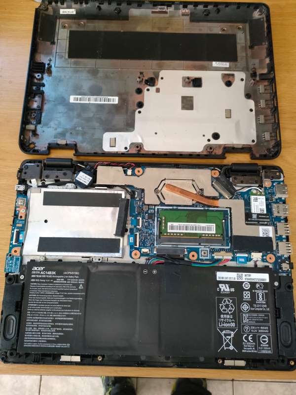 Acer Spin 1 SP111