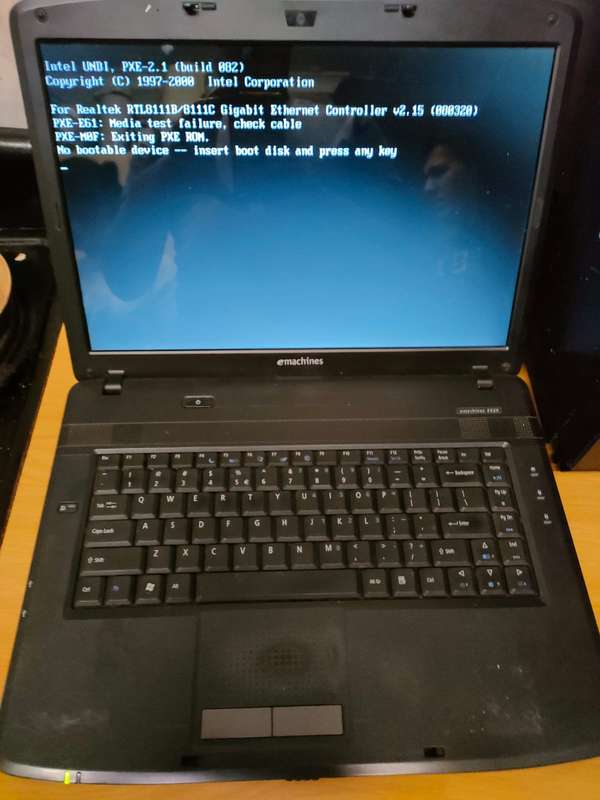 Acer eMachines E520