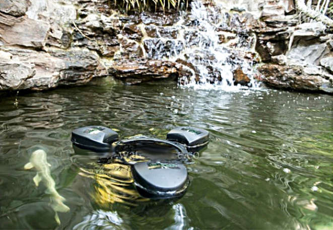 Floating Leaf Skimmer for Ponds (with Built in pump)