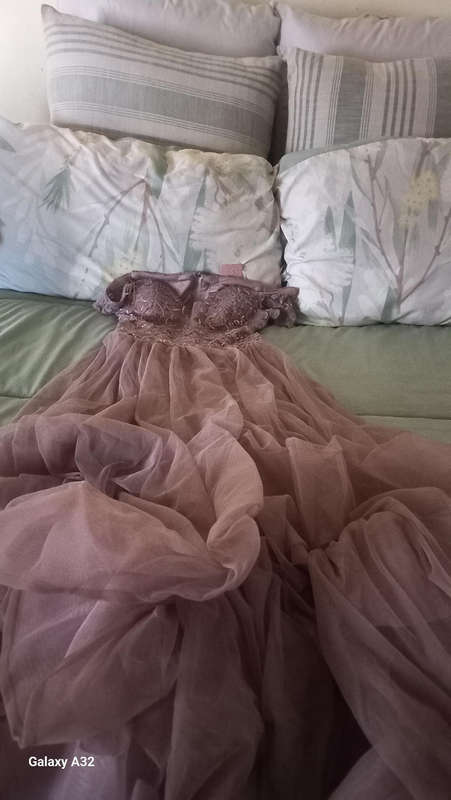 Elagent Dress, Matric Dance Dress, Modeling Dress, Women Wear, Ball Gown, Cocktail Dress