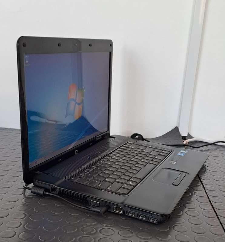HP Compaq Core 2 Duo Laptop