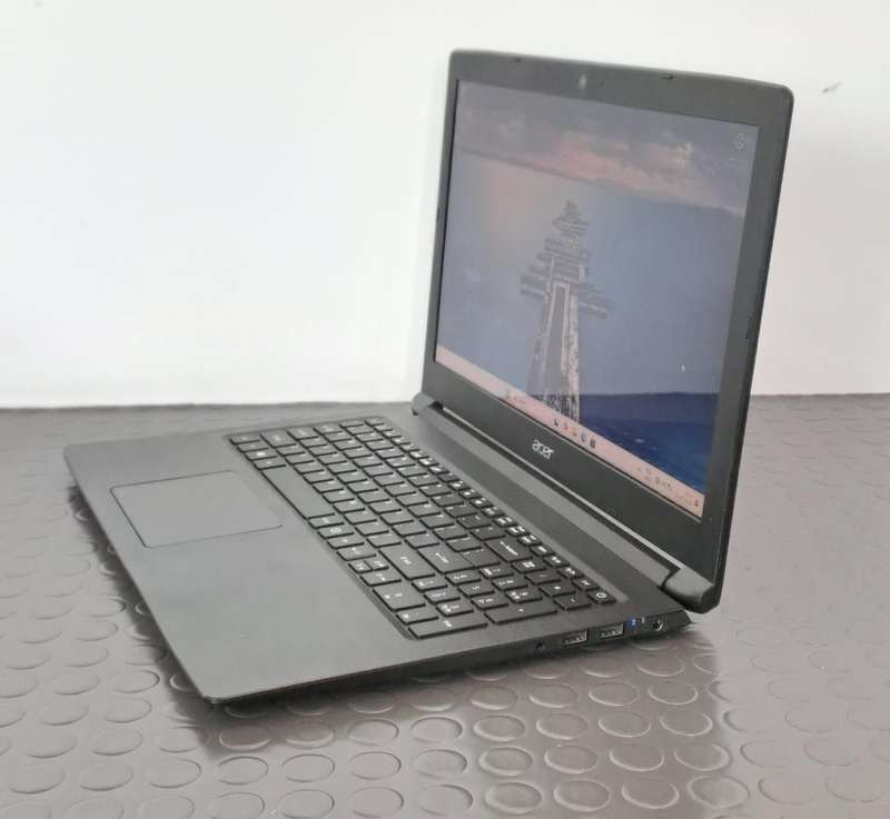 Acer Aspire i3 laptop