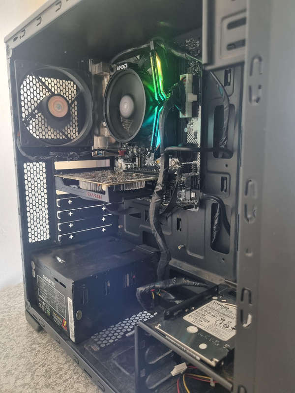 Ryzen budget gaming PC for fortnite and apex