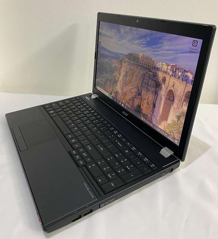 Acer Travelmate 5760 laptop - i7