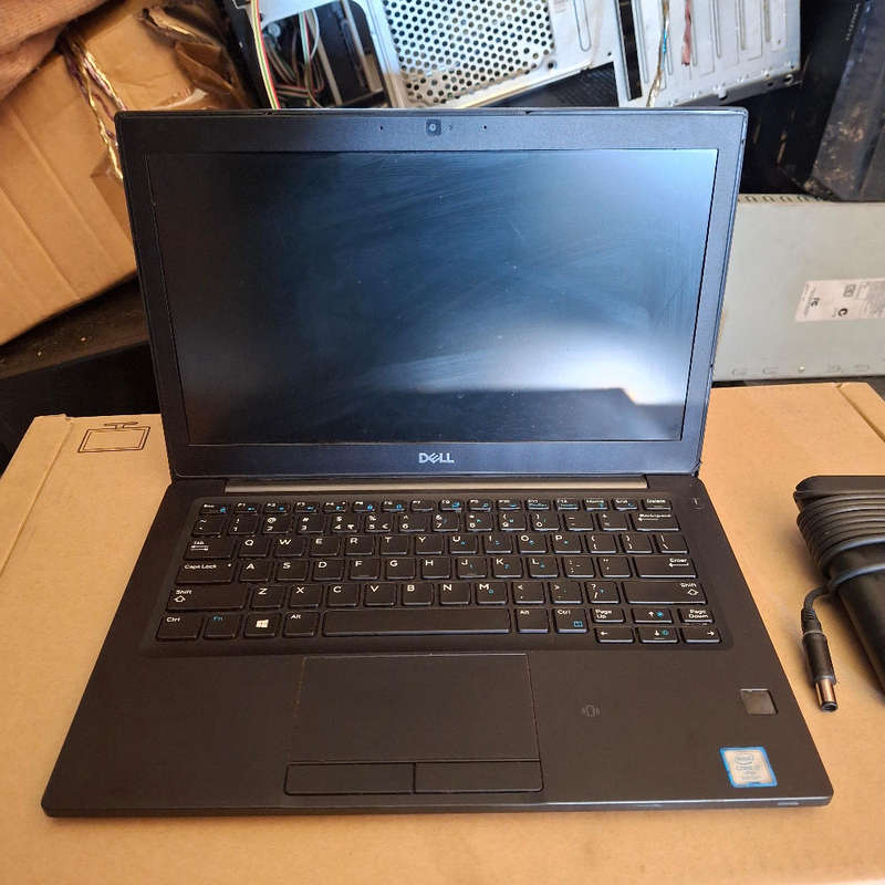 Dell Latitude 7290 Core i7 8th Gen & Dell Original Charger - Pre-owned