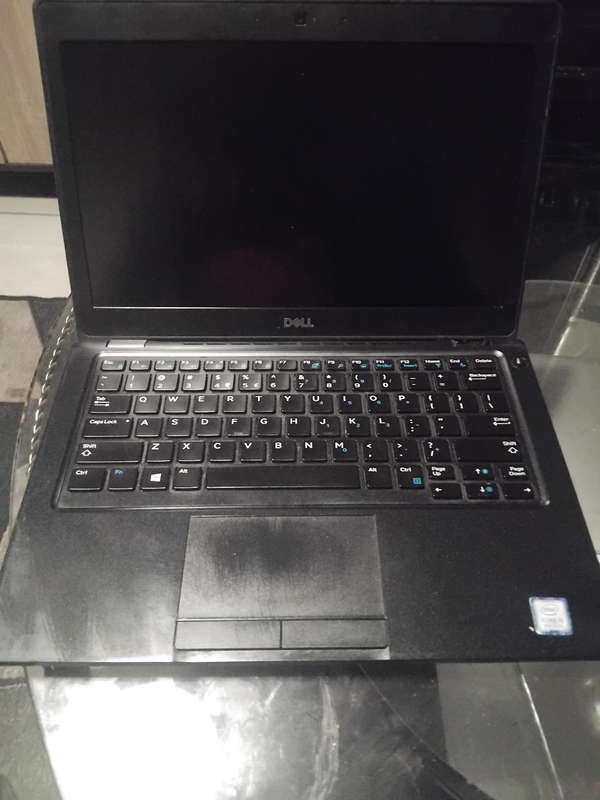 Dell latitute 5290 core i5 8th gen