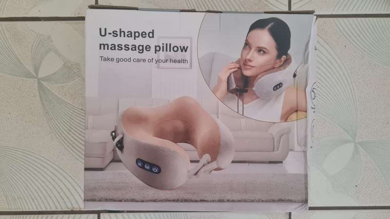 NECK MASSAGE PILLOW