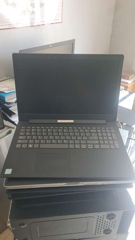 JOB LOT COMPUTERS AND LAPTOPS