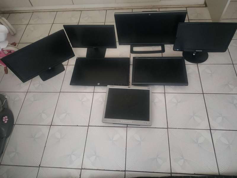 PC MONITOR BUNDLE