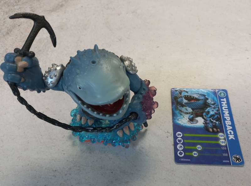 Thumpback Figurine - Skylanders Giants