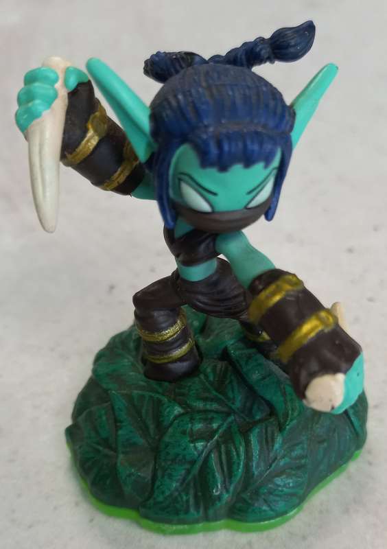 Stealth Elf Smash Figurine - Skylanders Spyros Adventure