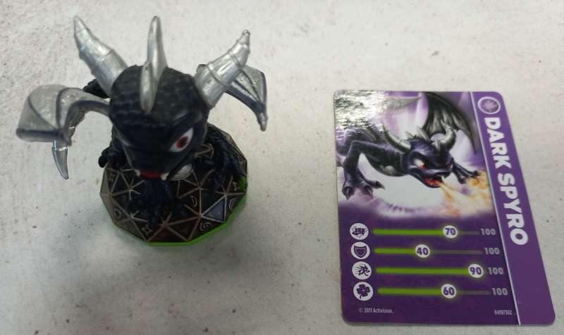 Dark Spyro Figurine - Skylanders Spyros Adventure