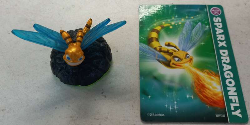 Sparx Dragonfly Figurine - Skylanders Spyros Adventure