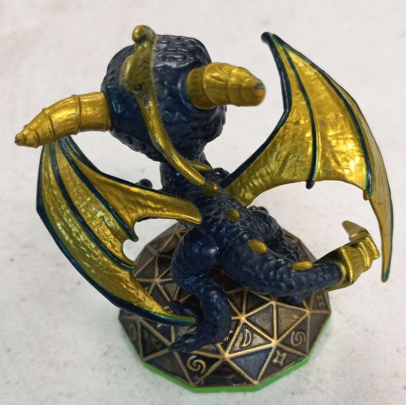 Legendary Spyro Figurine - Skylanders Spyros Adventure
