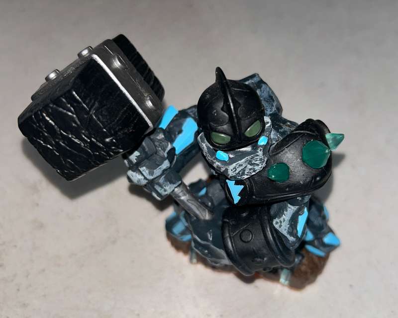 Granite Crusher Figurine - Skylanders Giants
