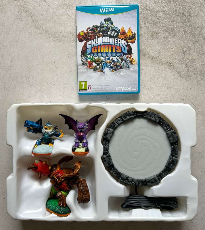 Skylanders Giants Starter Pack (Wii U)