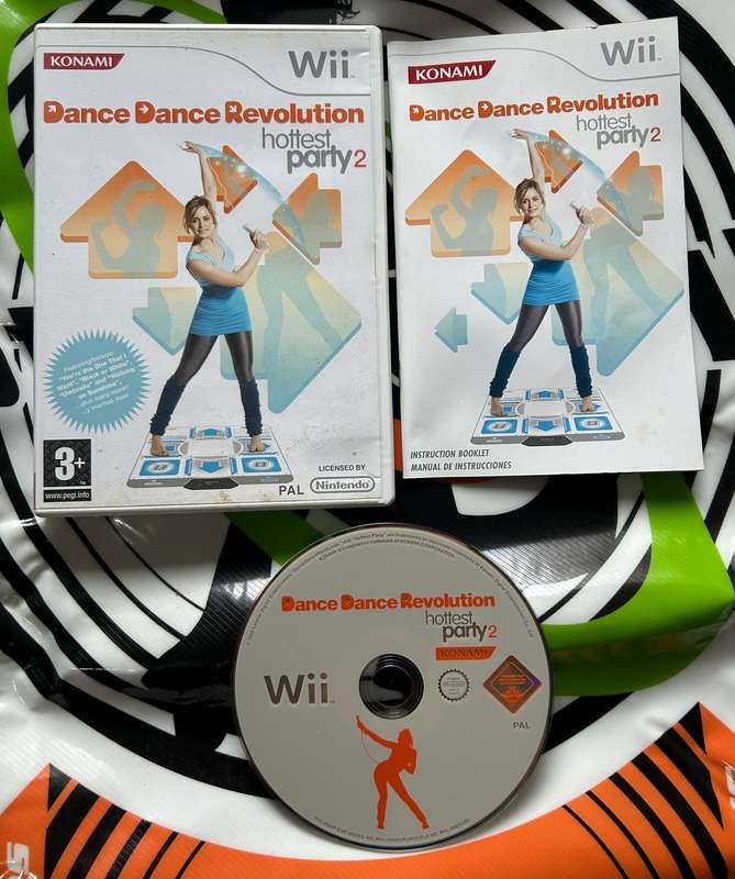 Dance Dance Revolution Hottest Party 2 (Bundle) (Wii)