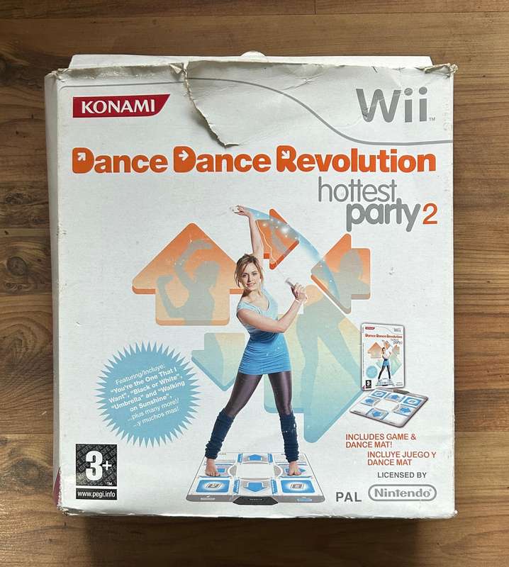 Dance Dance Revolution Hottest Party 2 (Bundle) (Wii)