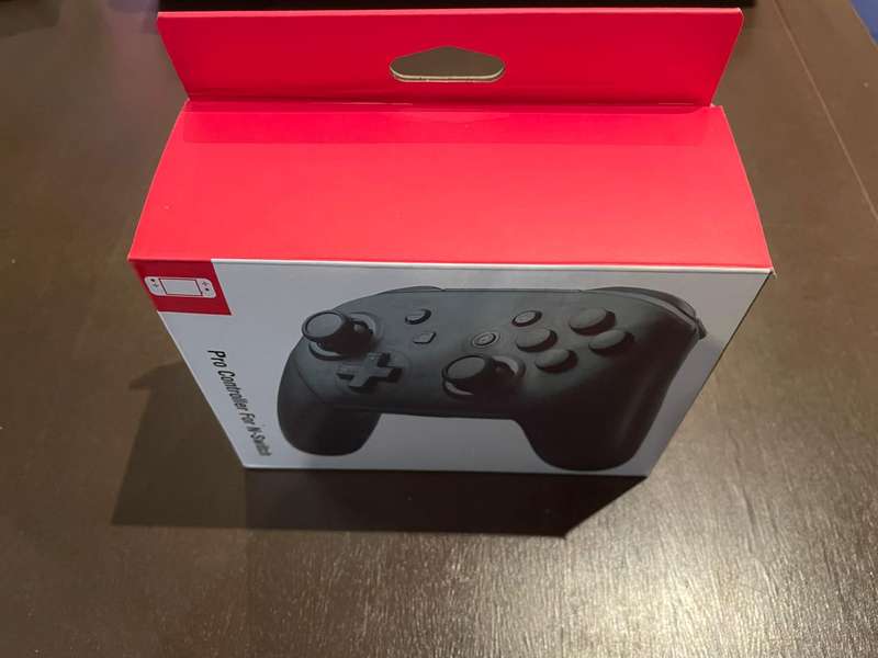 Bluetooth Wireless Remote Fully Functional Controller | Nintendo Switch (Unopened)