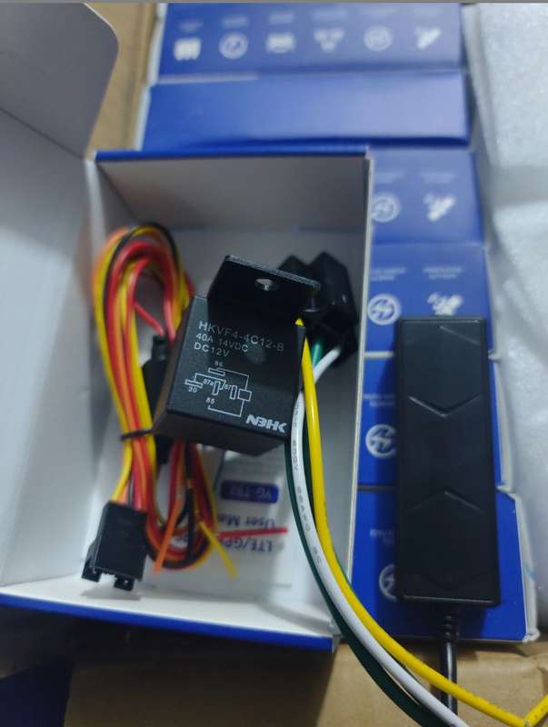 On The Way Car Tracker  YG-T92 With Android OS App 4G GPS Tracker