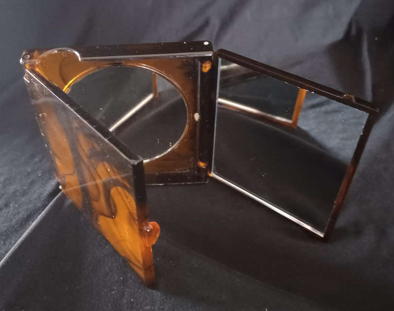 Vintage bakelite faux totoise shell compact 3 mirror set
