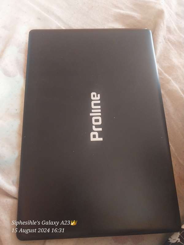 Laptop proline 14'1 second hand