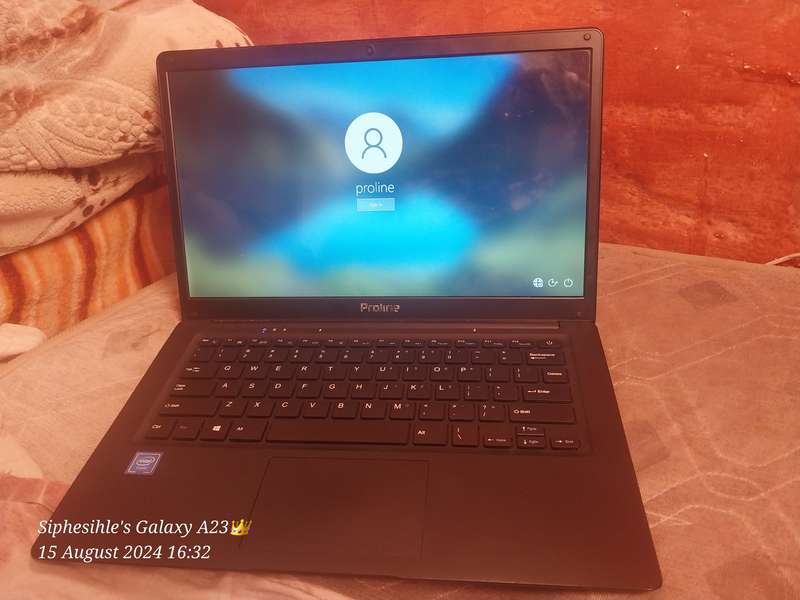 Laptop proline 14'1 second hand