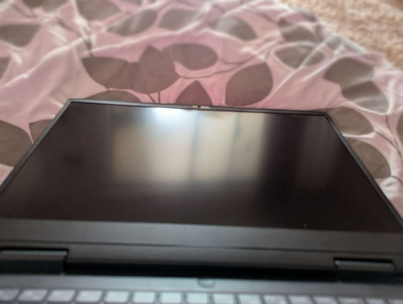 Gaming Laptop 15.6" RTX 4050 (15ARH7)