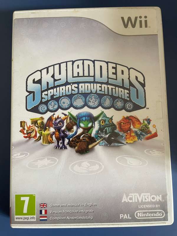 Skylanders Spyro's Adventures (Nintendo Wii)