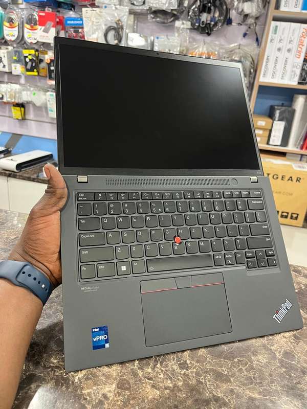 Refurbished Lenovo ThinkPad T14 Gen 3 Intel i5 12th Gen 256 SSD 16GB 14"FHD Pre-Owned