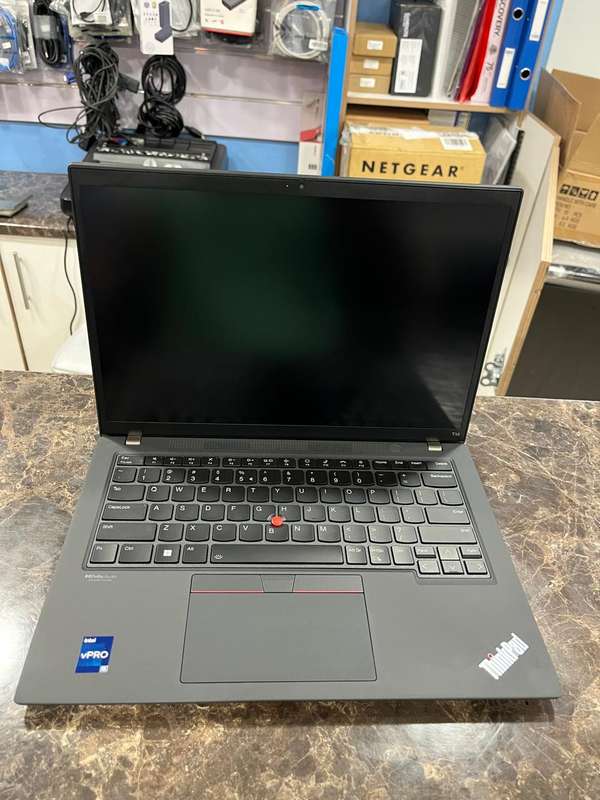 Lenovo ThinkPad T14 Gen 3 Intel i5 12th Gen 256 SSD 16GB 14"FHD