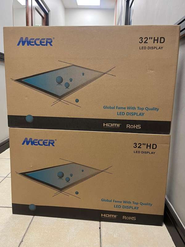 Mecer 32L88 31.5-inch 1366x768p WXGA 16:9 60Hz 9ms LED Monitor 32L88