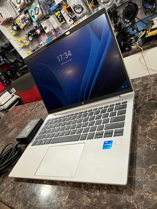 HP EliteBook 830 G10 13.3 Laptop  i5, 16GB RAM, 512GB SSD, Win 11 Pro