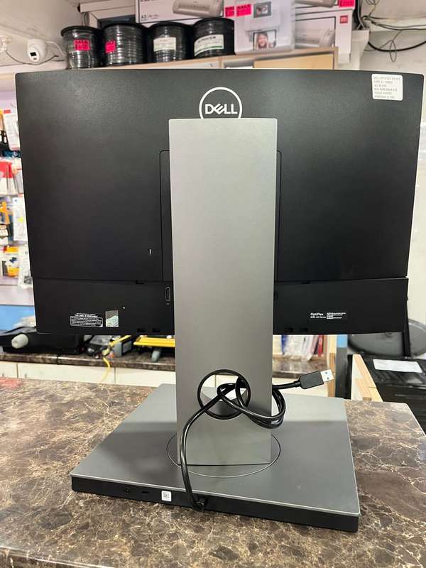 DELL OptiPlex 3280 All in One Touch  Intel Core i5-10th 8GB Memory 256GB SSD