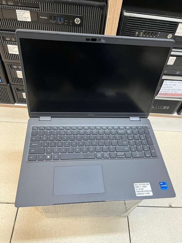 Dell Latitude 3540 i7 1355U / 16GB Ram / 512GB SSD / 15.6 FHD Display