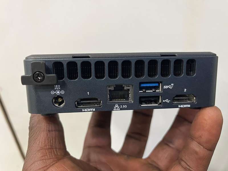Refurbished Intel NUC i5 11th Gen 8GB Memory 256GB SSD PCIe - WiFi