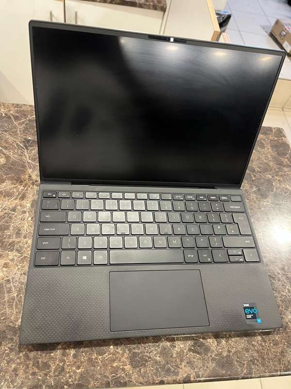 Dell XPS 13 9310 13.4-inch Core i7-1185G7 16GB RAM 512GB SSD Win 11 Pro Laptop