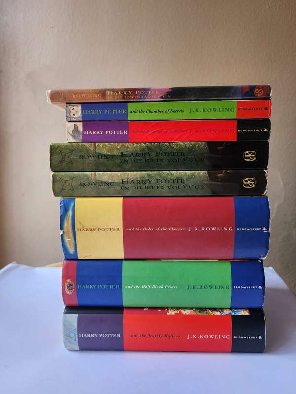 Harry Potter Books 17 (Second-Hand Complete Set, Includes Afrikaans Copies)