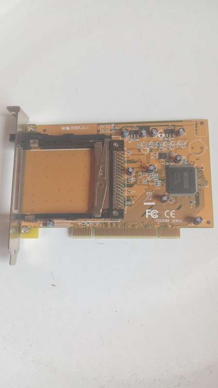 PCI Bus to PC Card Adaptor