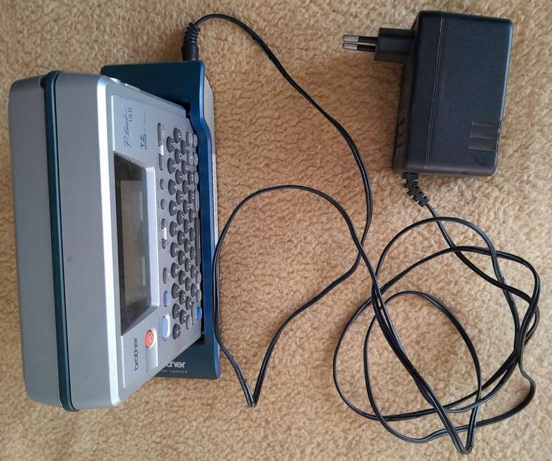 Brother P-touch 18R Label Making Machine. No more lost files!