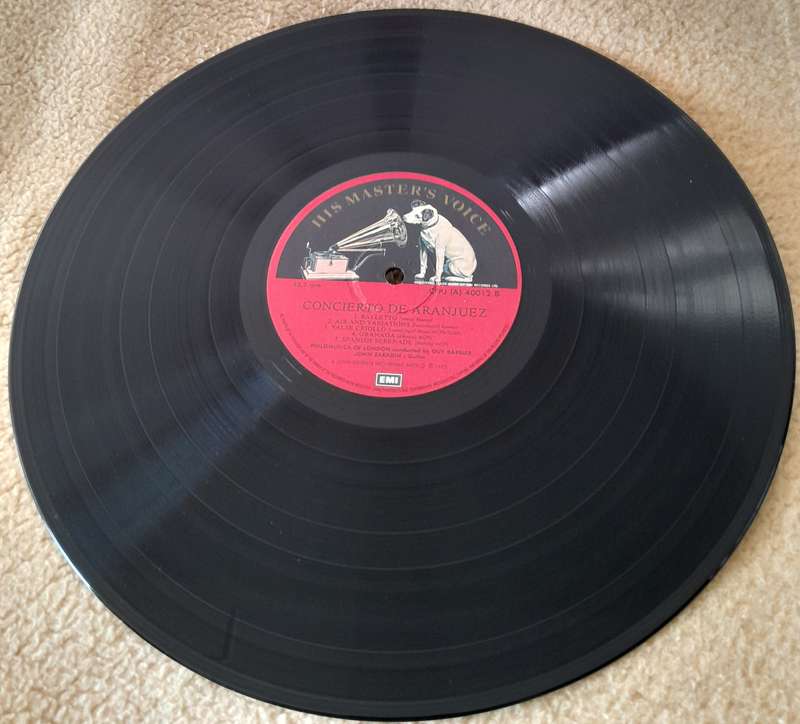 Rodrigo Concierto de Aranjuez for guitar and orchestra - vinyl LP record - A true classic!