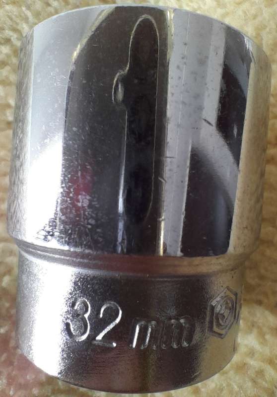 Ampro 32mm Socket