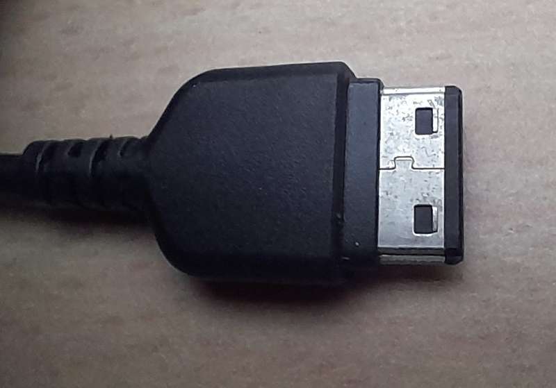 Samsung APCBS10BBE Data Link Cable