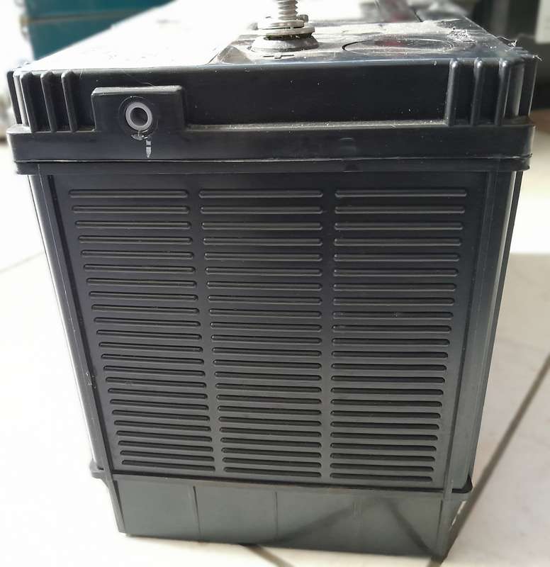 Excis FMF 102 12V lead-calcium deep-cycle battery 102 Ah.  Solar energy and backup power. Brand New.