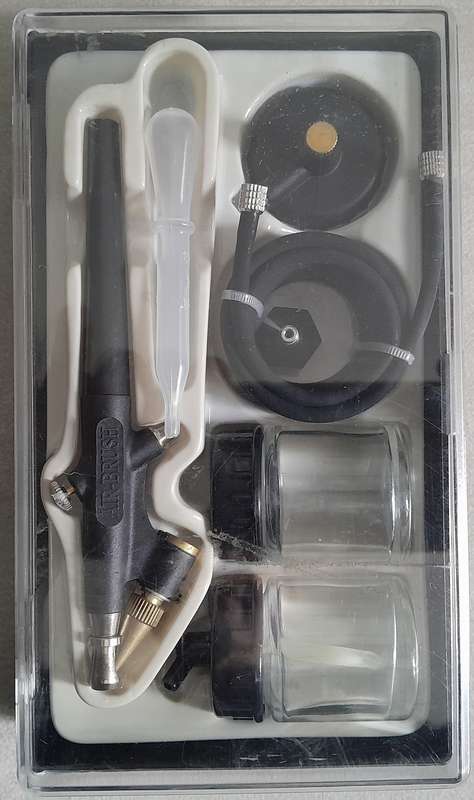 Seven Piece Air Brush Kit. Brand New.